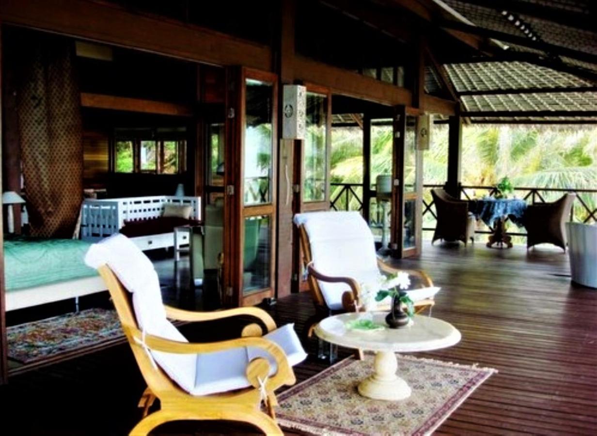 Breve Azurine Lagoon Resort Karimunjawa Exterior photo
