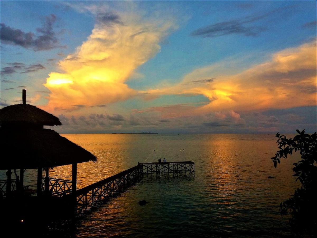 Breve Azurine Lagoon Resort Karimunjawa Exterior photo