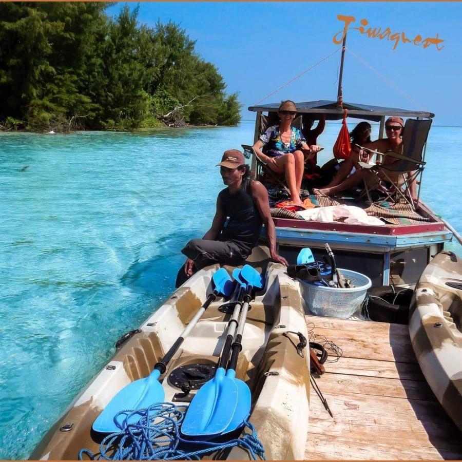 Breve Azurine Lagoon Resort Karimunjawa Exterior photo